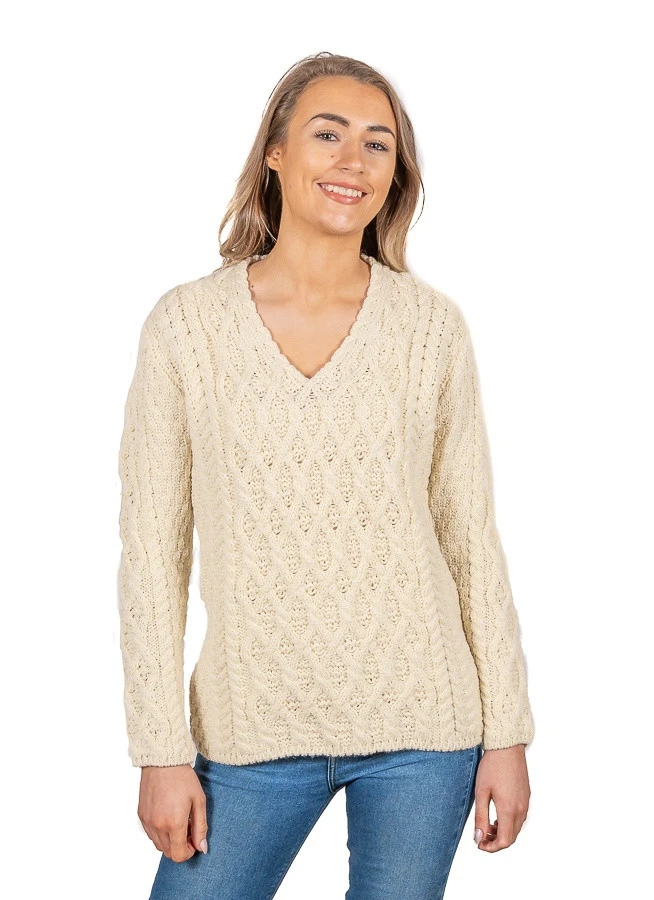 Lattice Cable V Neck Sweater - Image 8