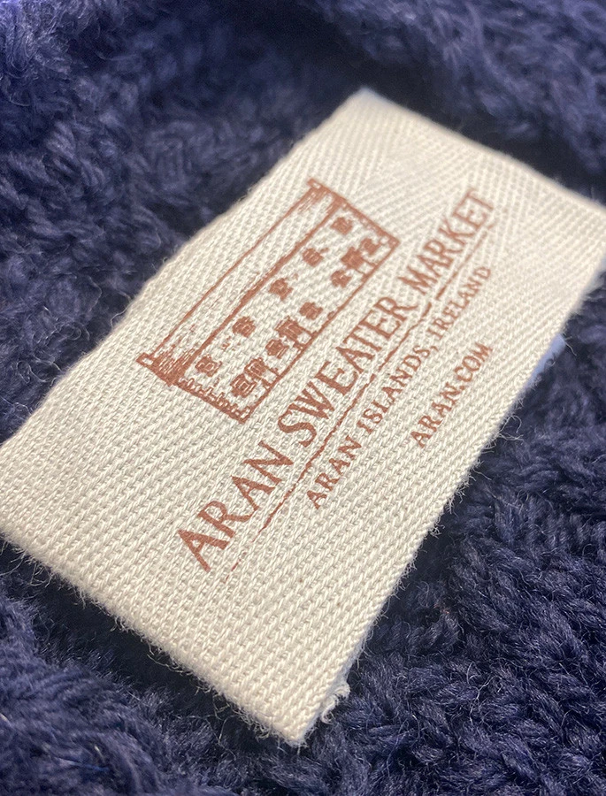 Lattice Cable V Neck Sweater - Image 6