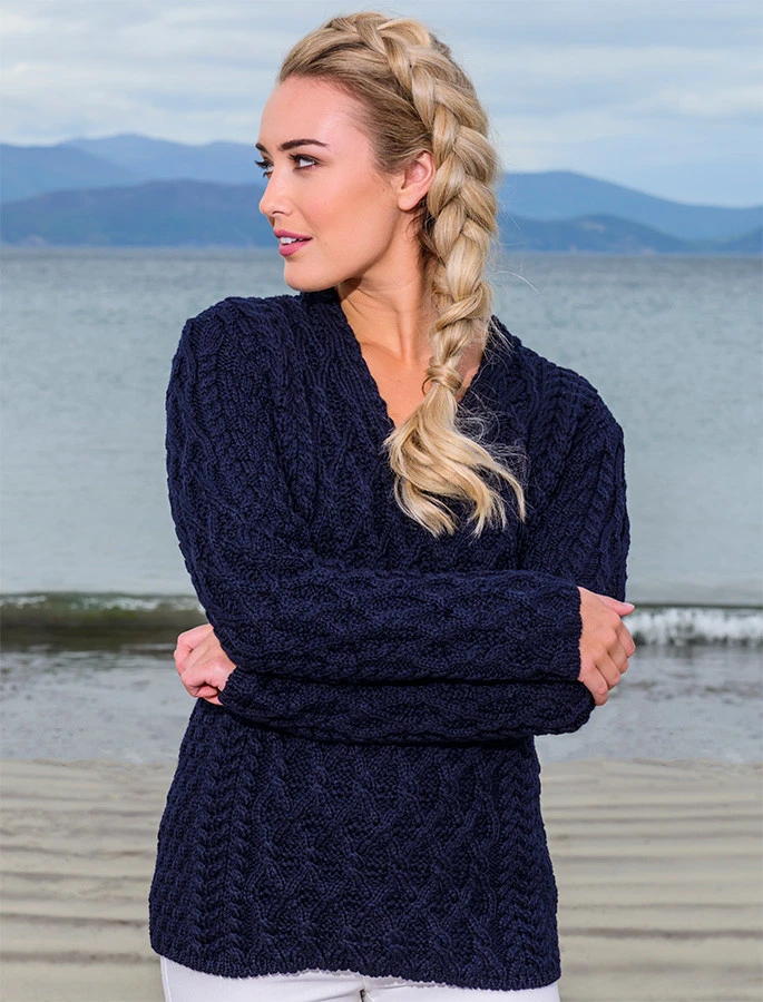 Lattice Cable V Neck Sweater - Image 5