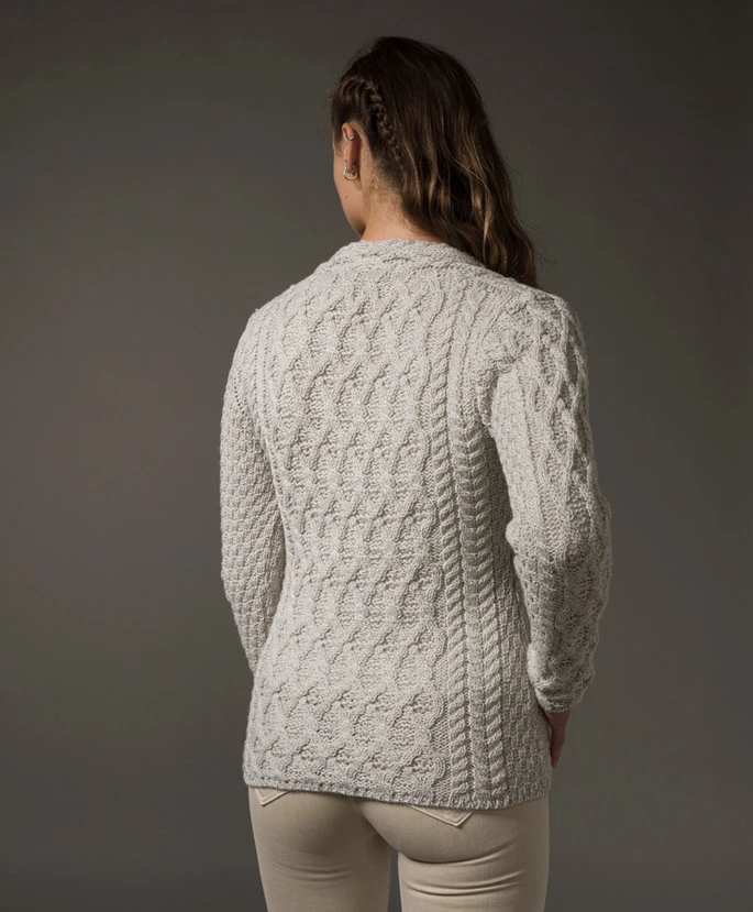 Lattice Cable V Neck Sweater - Image 3