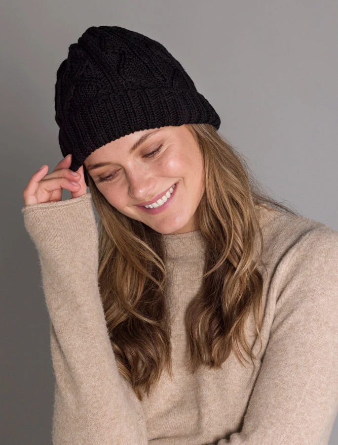 Ladies Aran Super Soft Merino Wool Hat - Image 14