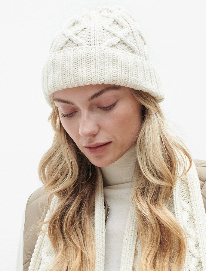 Ladies Aran Super Soft Merino Wool Hat - Image 5