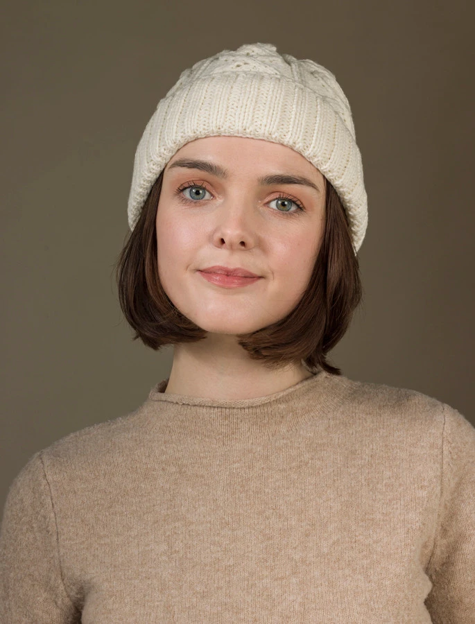 Ladies Aran Super Soft Merino Wool Hat - Image 4