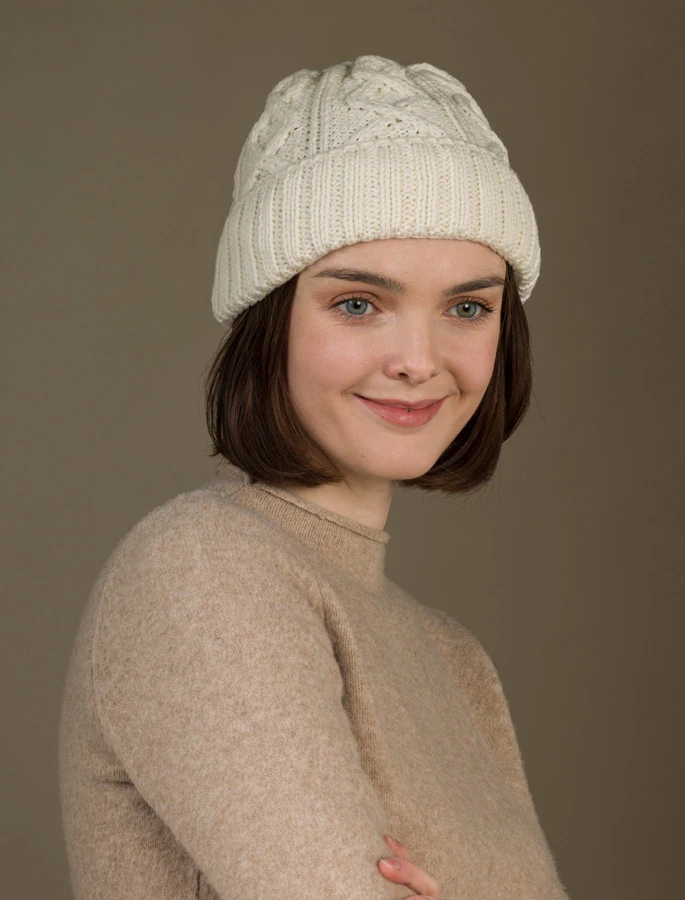 Ladies Aran Super Soft Merino Wool Hat - Image 3