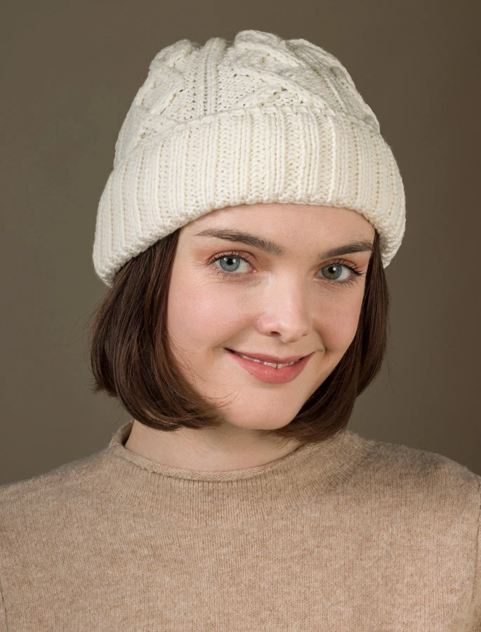 Ladies Aran Super Soft Merino Wool Hat - Image 13