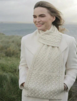 Ladies Pull Through Scarf