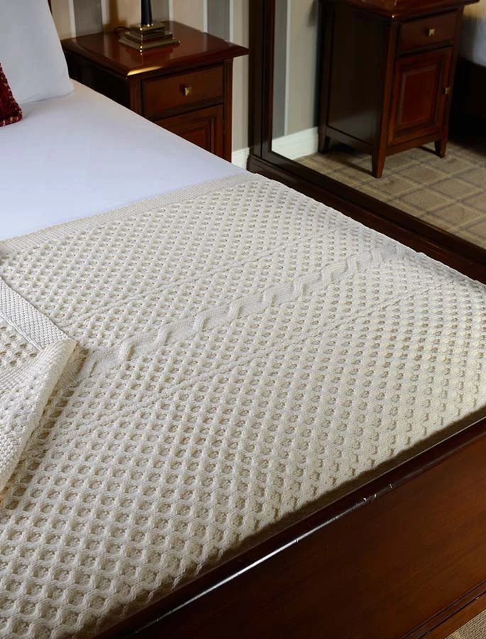 Carey Clan Aran Throw - Image 3