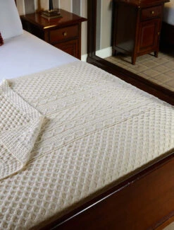 Kenny Clan Aran Throw