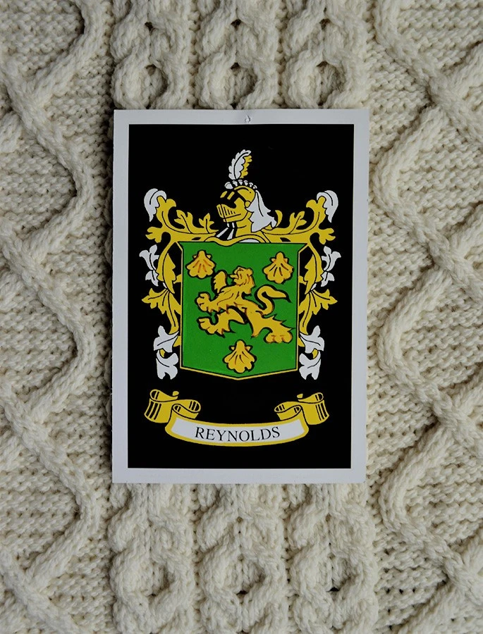 Reynolds Clan Aran Throw - Image 3