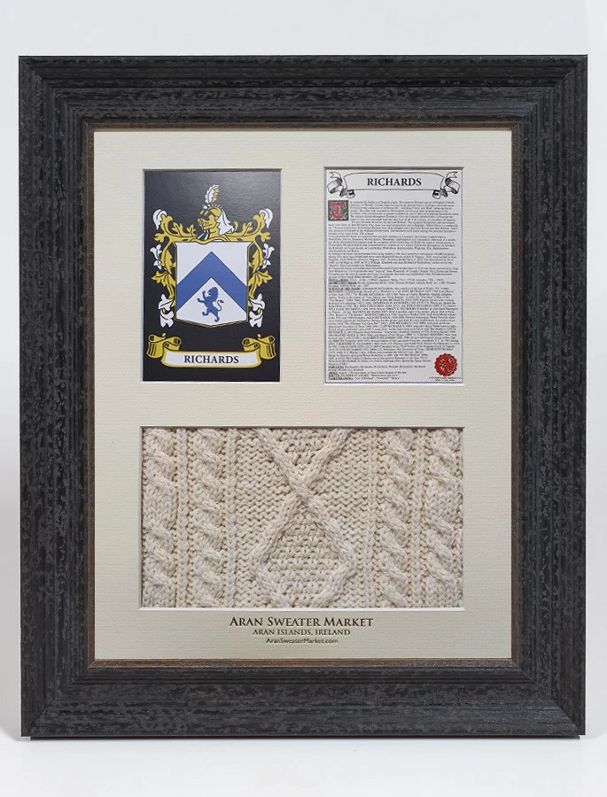 Richards Clan Aran & History Display - Image 2