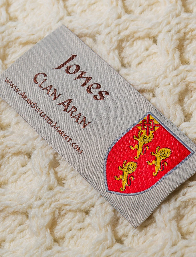 Jones Clan Aran Poncho - Image 4