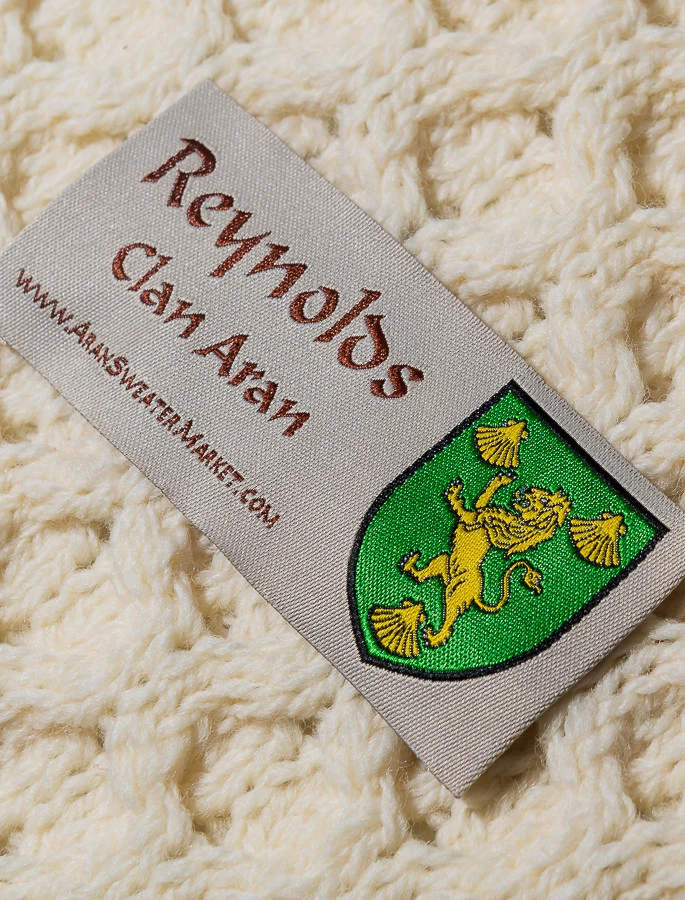 Reynolds Clan Aran Throw - Image 4